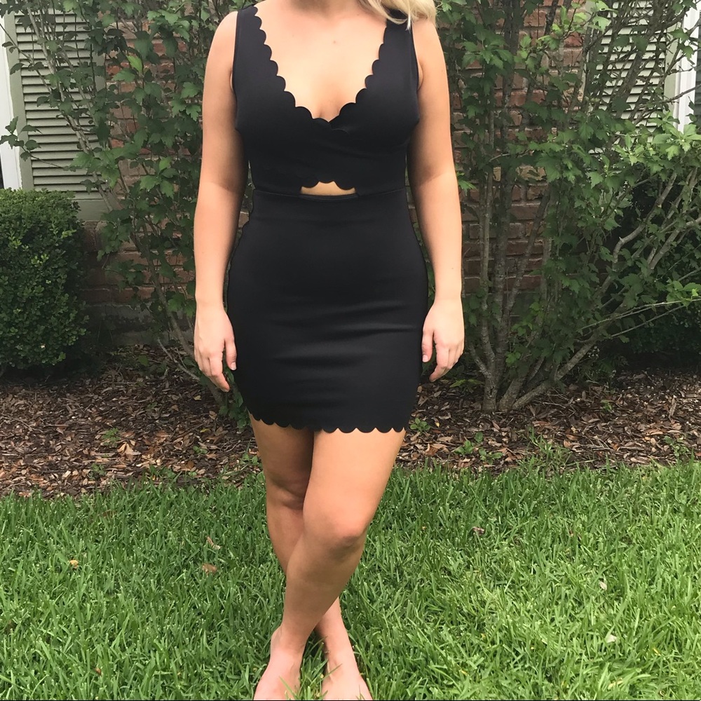 Cutout Bodycon Black Dress